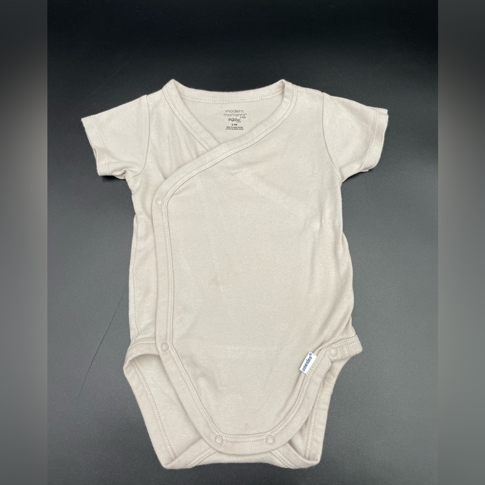 Baby infant unisex 6-9m beige one piece